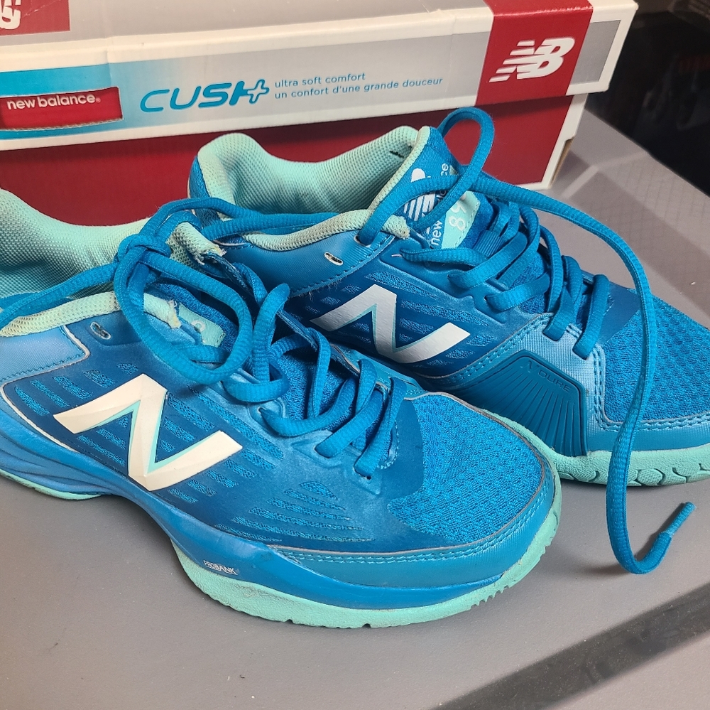 New Balance 896 Tennis Shoes